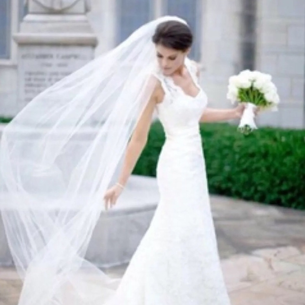 elegant  chapel length 2 Layer wedding veil w/comb